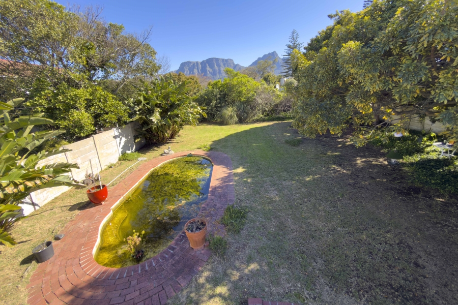 3 Bedroom Property for Sale in Claremont Western Cape
